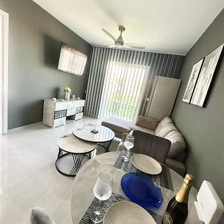 K15 Luxe Oasis Retreat - 3 Minute Drive To * פאפוס