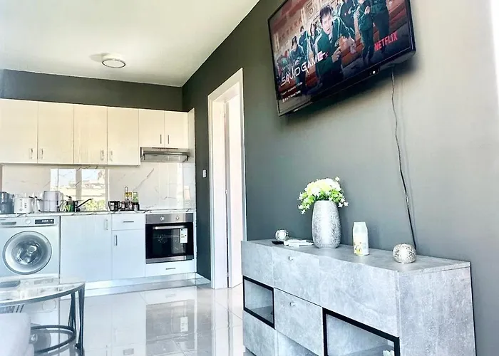 K15 Luxe Oasis Retreat - 3 Minute Drive To Apartmán