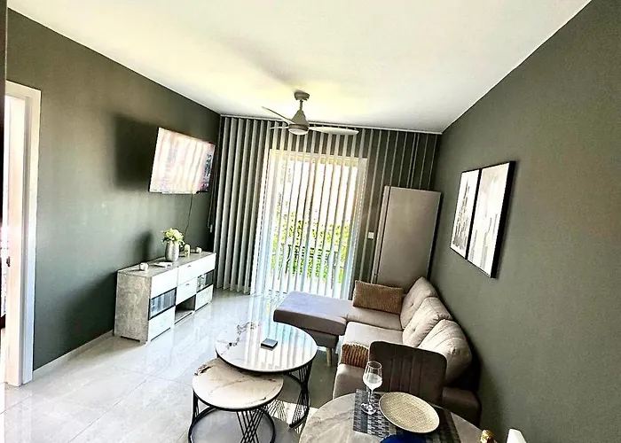 Apartmán K15 Luxe Oasis Retreat - 3 Minute Drive To *