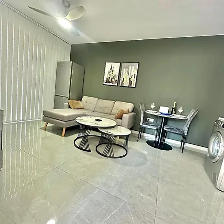 K15 Luxe Oasis Retreat - 3 Minute Drive To